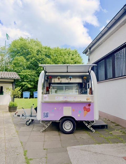 Eiswagen von Kalte Auszeit von vorne